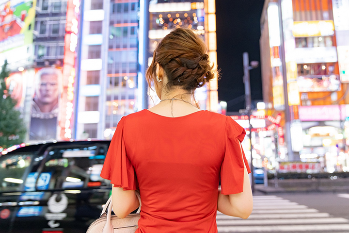 ナイトワーク派遣を辞めていく女の子イメージ