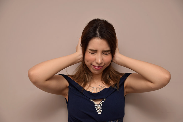 ナイトワーク派遣のノルマに苦しむキャバクラ嬢のイメージ